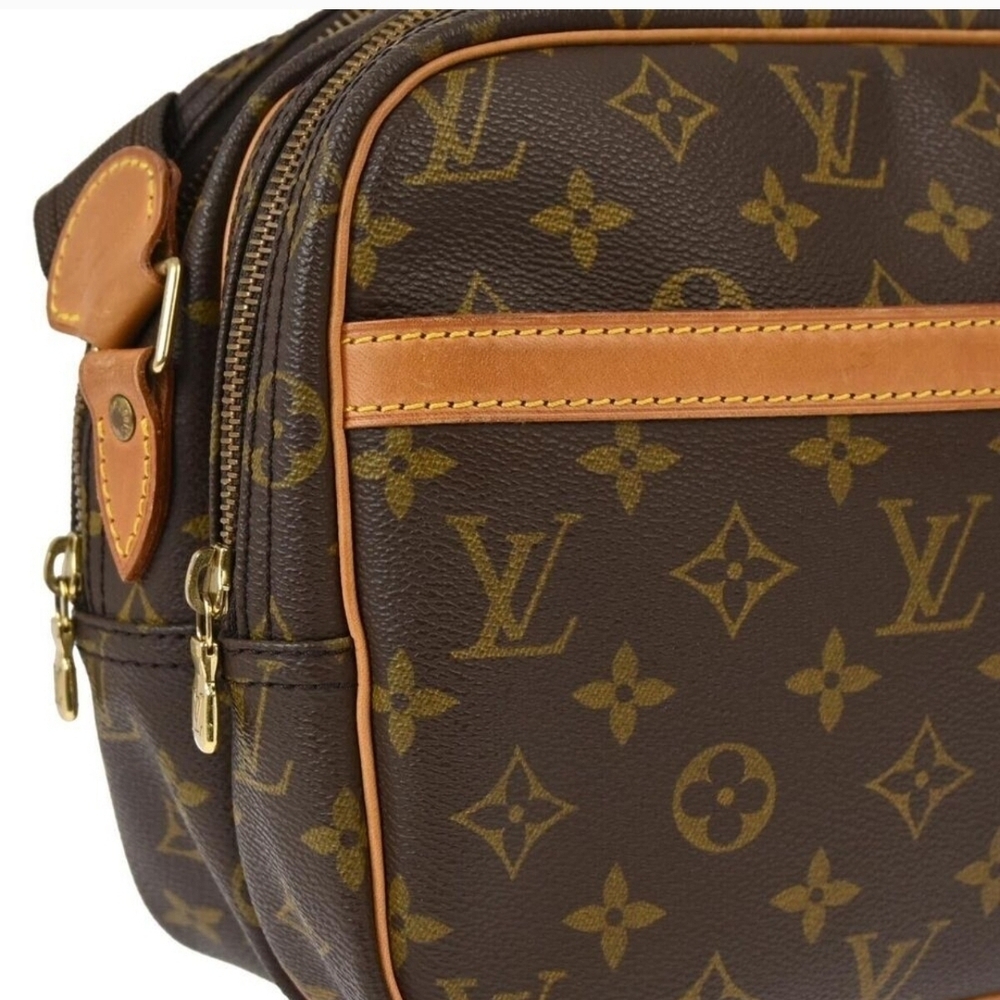 LV w/COA Monogram Reporter Bag in EUC